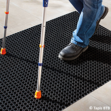 Tapis caillebotis adapté PMR norme handicapé